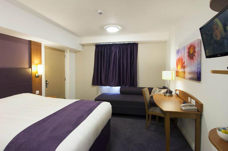Premier Inn Dumfries Kültér fotó